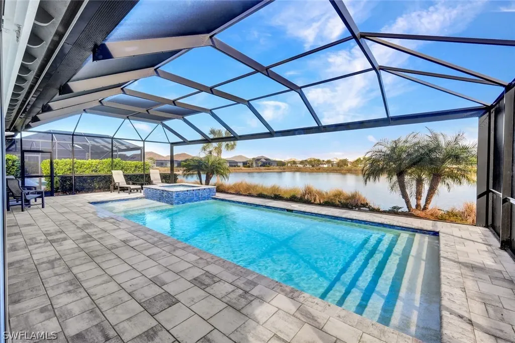 6161 Megans Bay Drive Naples FL 34113