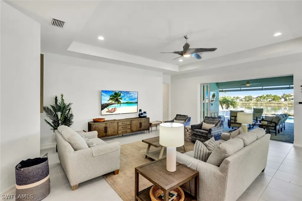 6161 Megans Bay Drive Naples FL 34113