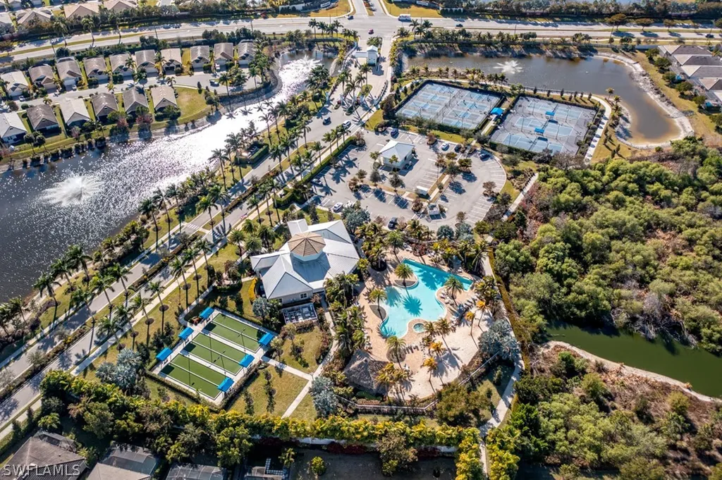 28137 Captiva Shell Loop Bonita Springs FL 34135