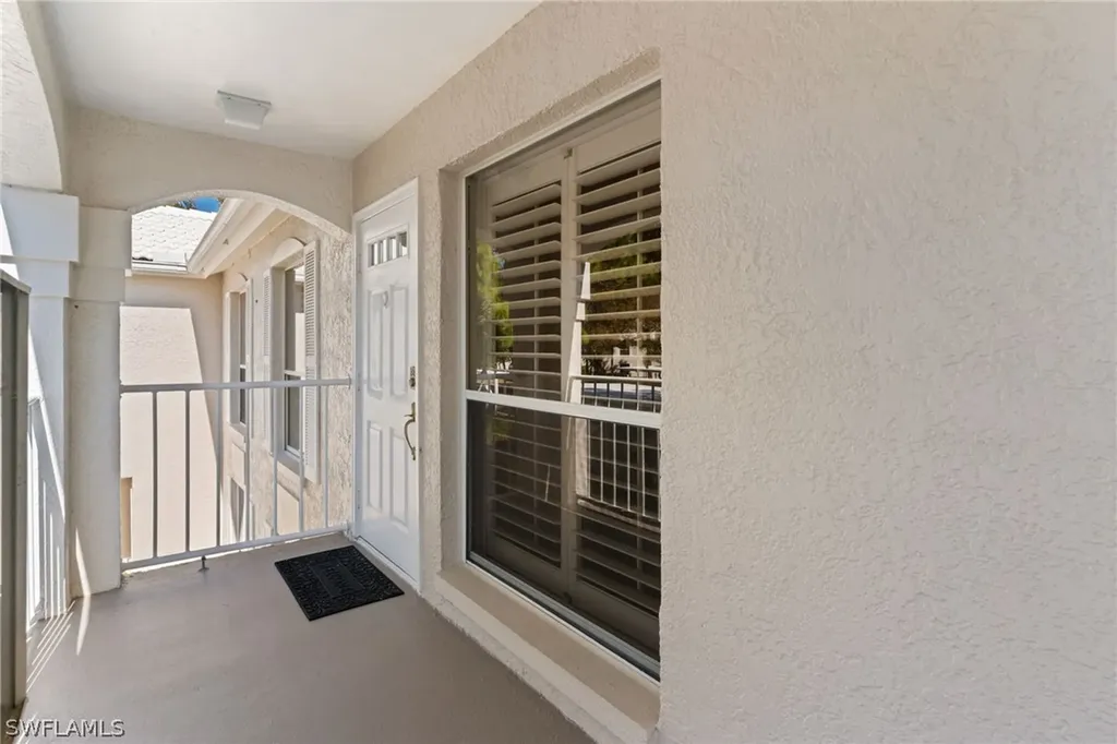 864 Gulf Pavilion Drive Naples FL 34108