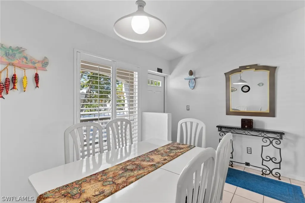 864 Gulf Pavilion Drive Naples FL 34108