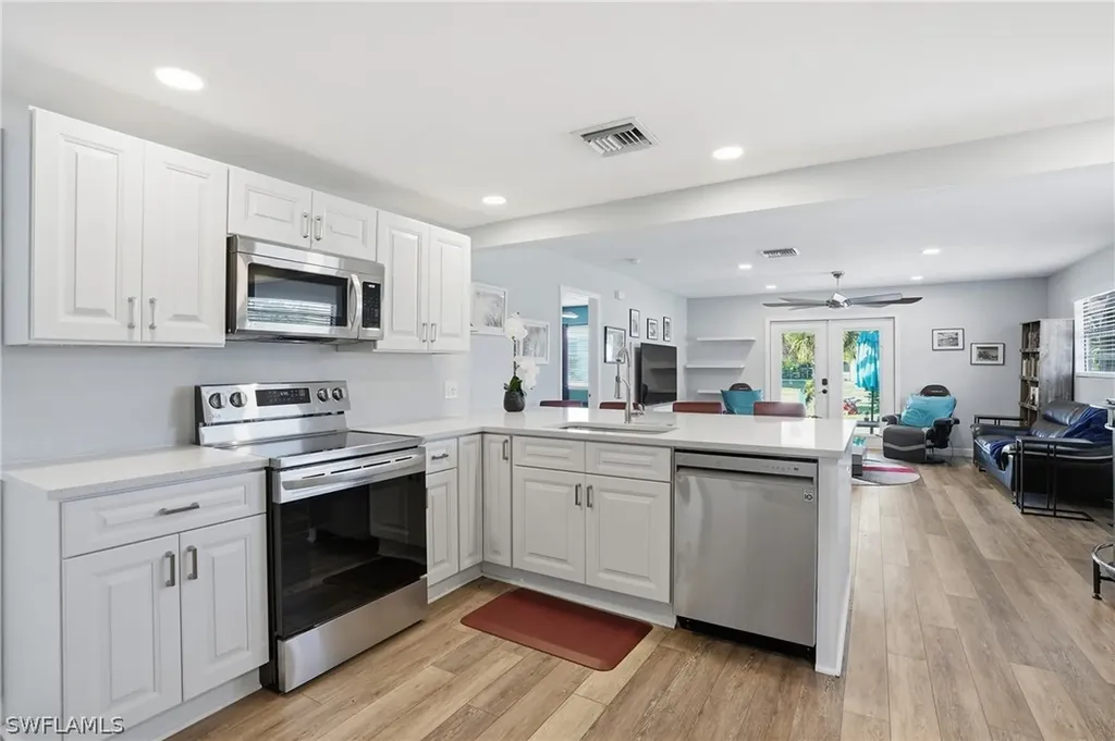 11380 Dean Street Bonita Springs FL 34135