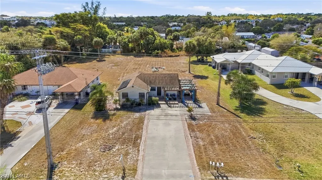 11380 Dean Street Bonita Springs FL 34135