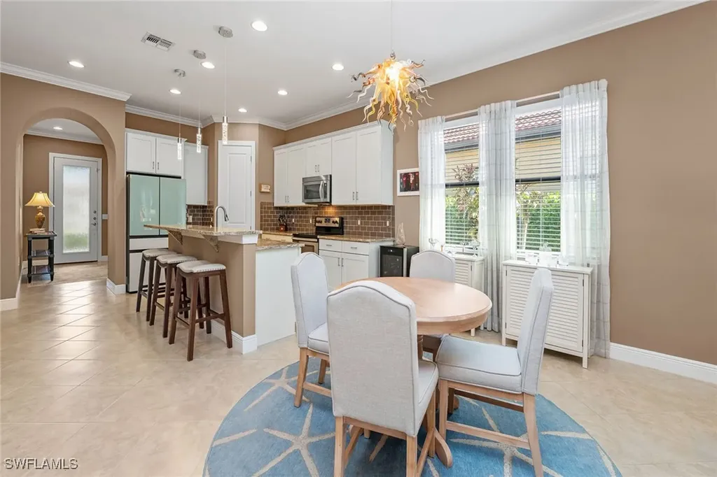 1286 Manado Drive Naples FL 34113