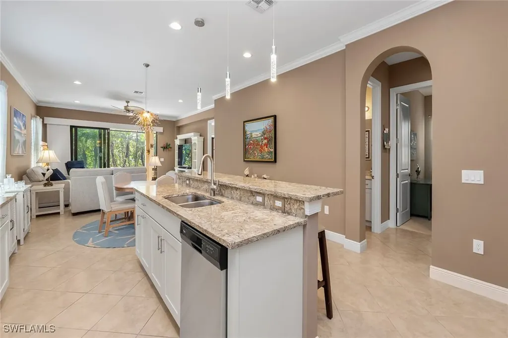 1286 Manado Drive Naples FL 34113