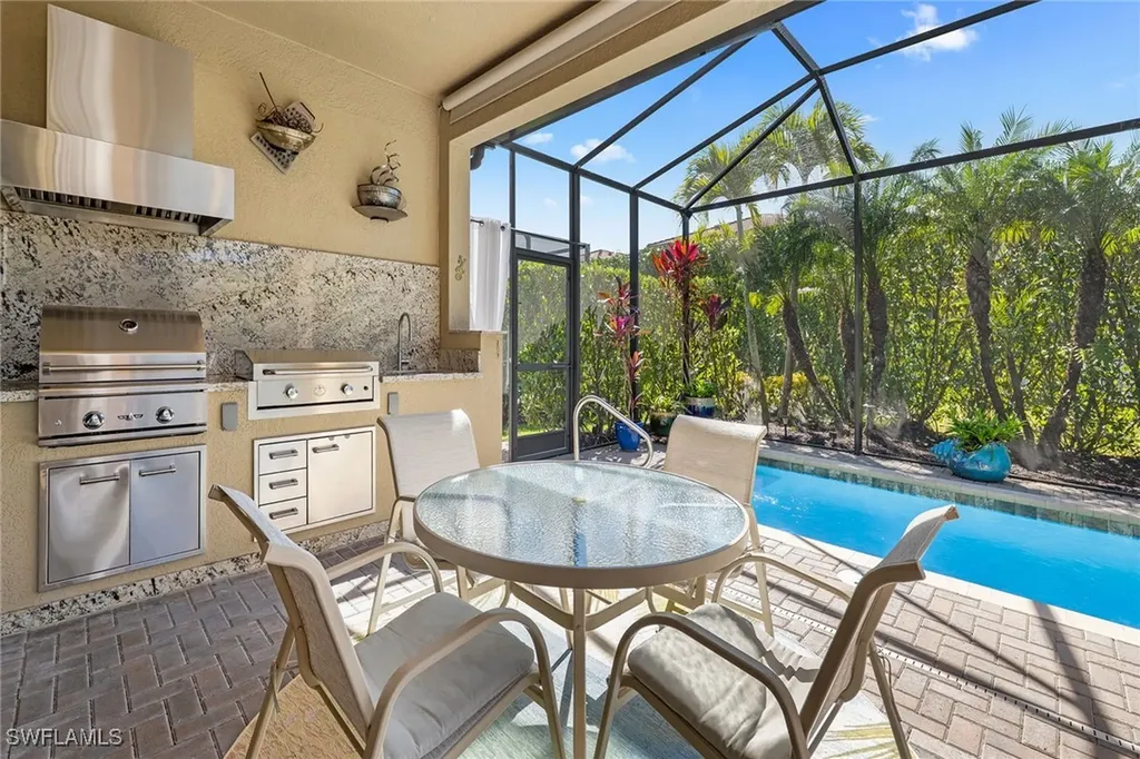 1286 Manado Drive Naples FL 34113