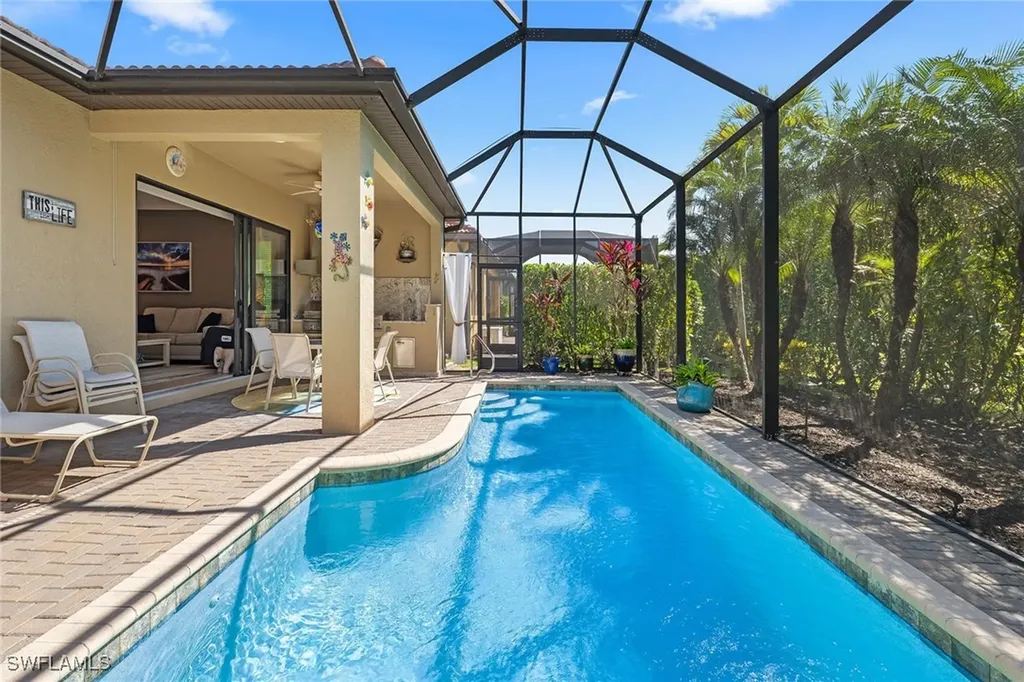 1286 Manado Drive Naples FL 34113