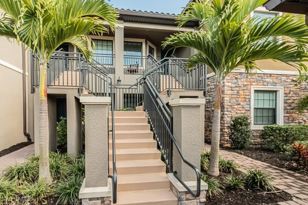 9378 Pocida Court Naples FL 34119