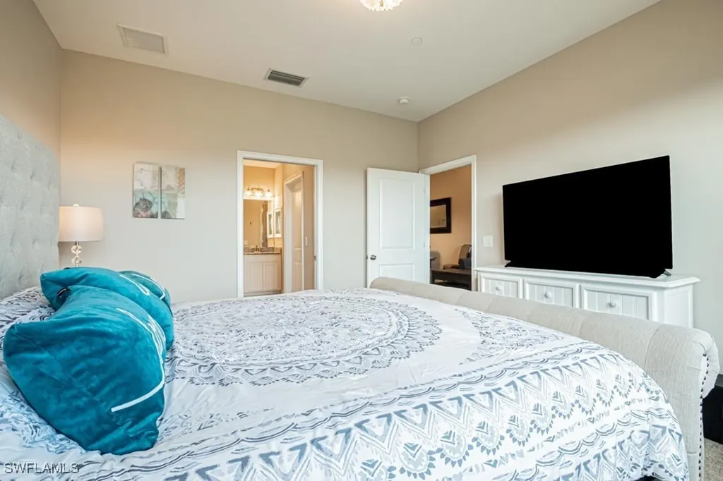 9378 Pocida Court Naples FL 34119