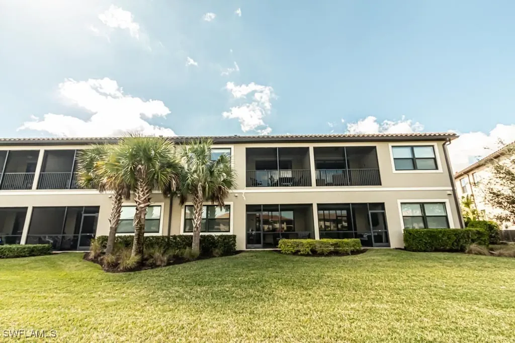 9378 Pocida Court Naples FL 34119