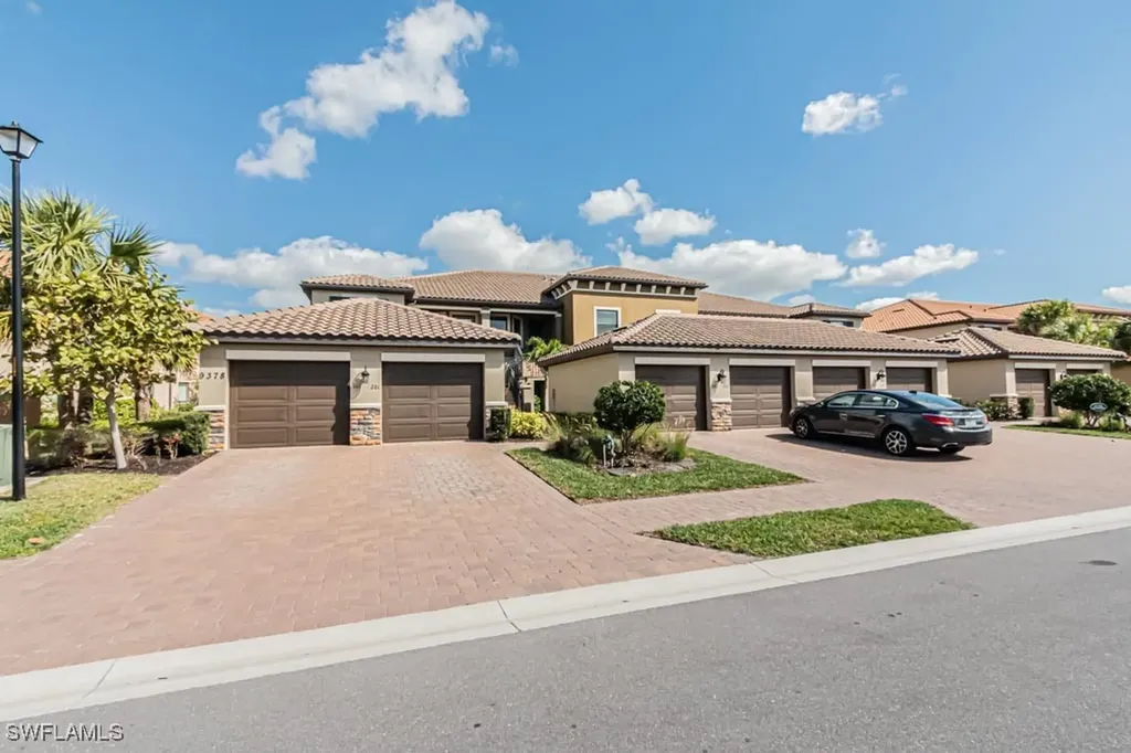9378 Pocida Court Naples FL 34119