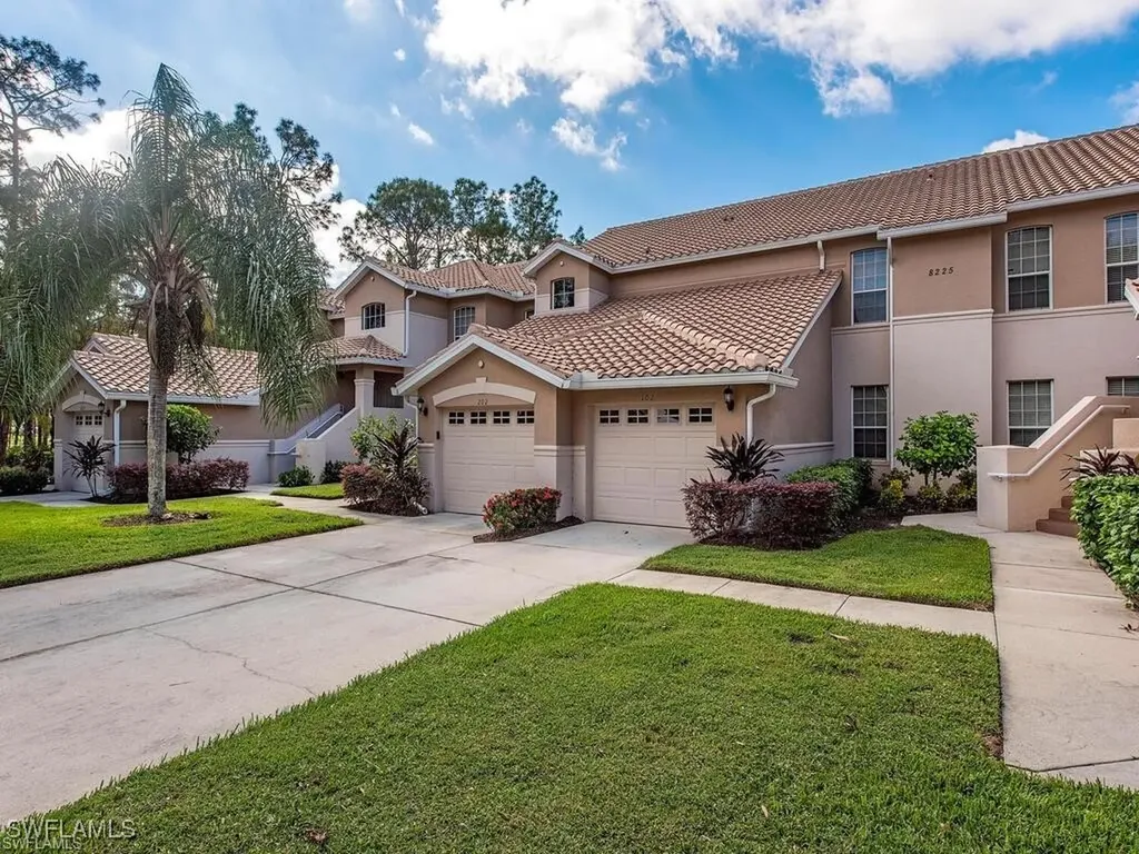 8225 Danbury Boulevard E Naples FL 34120