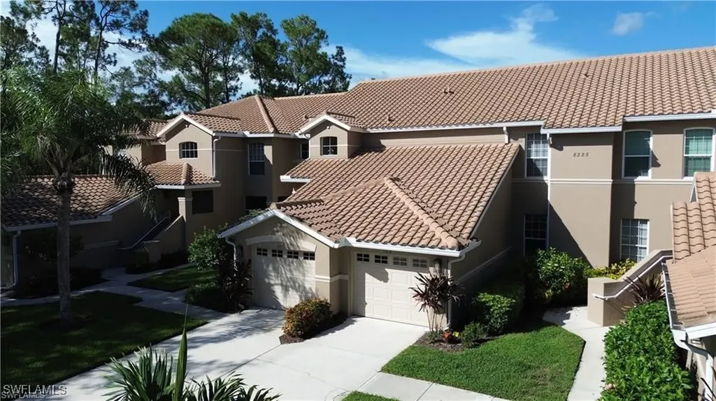 8225 Danbury Boulevard E Naples FL 34120