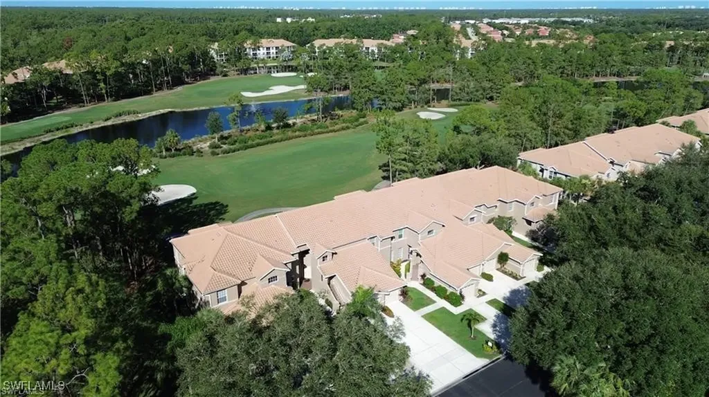 8225 Danbury Boulevard E Naples FL 34120
