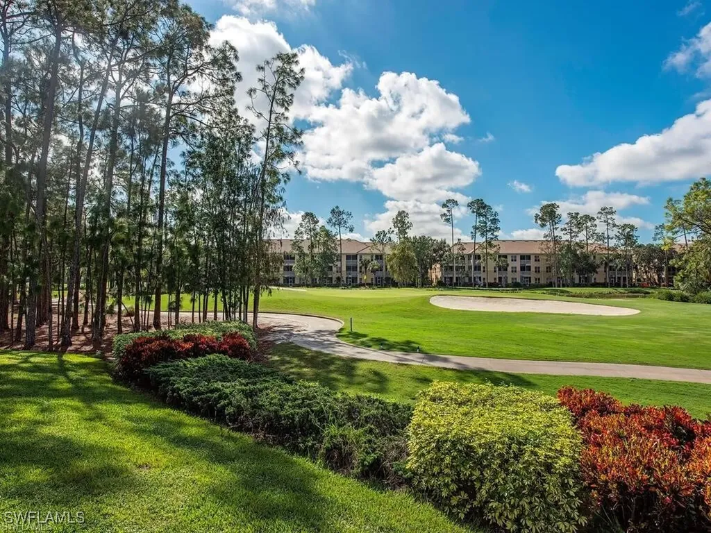 8225 Danbury Boulevard E Naples FL 34120