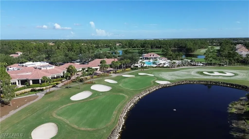 8225 Danbury Boulevard E Naples FL 34120