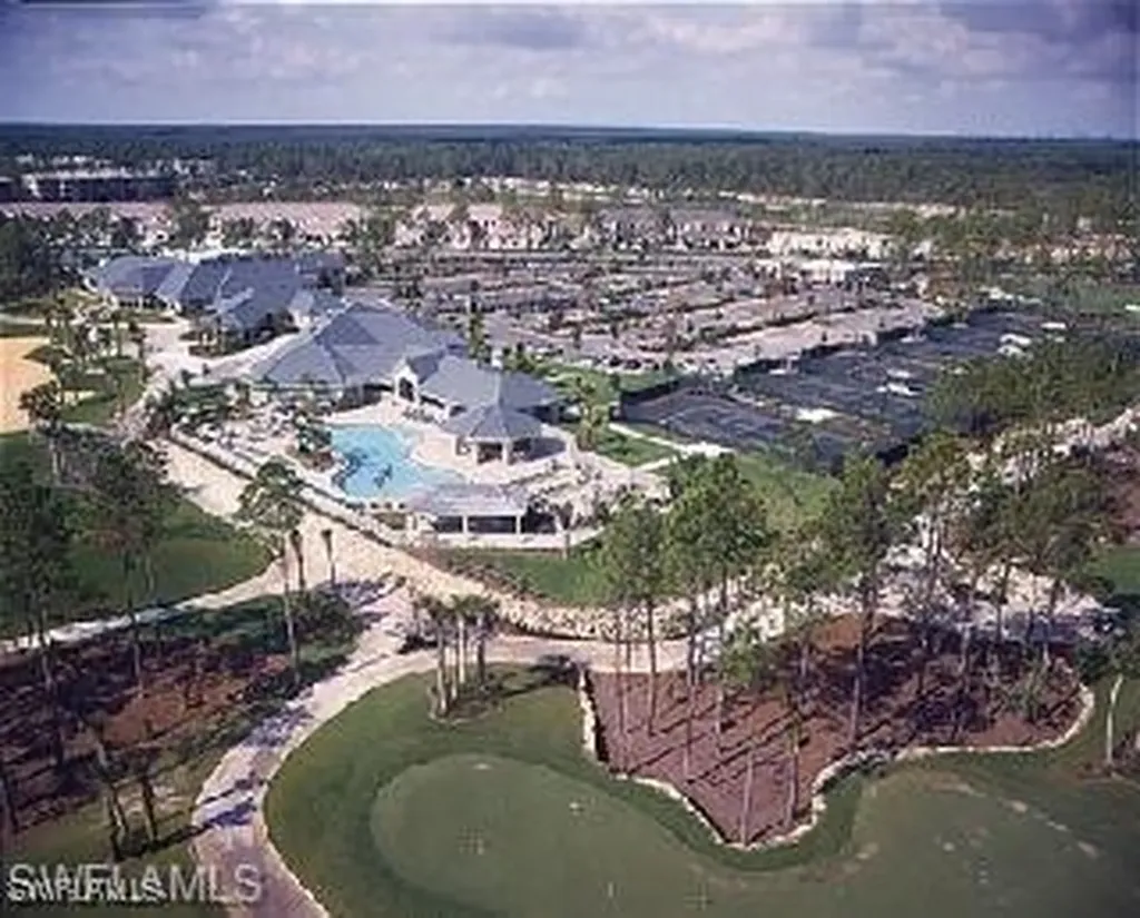8225 Danbury Boulevard E Naples FL 34120