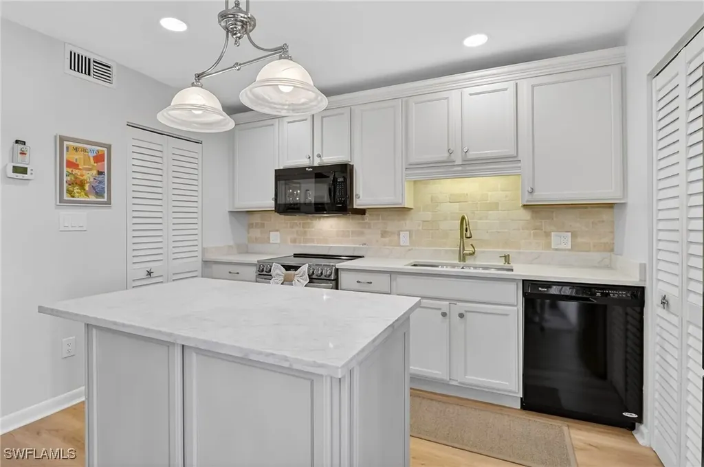 788 Park Shore Drive Naples FL 34103-3723