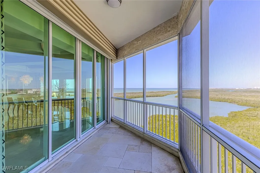 295 Grande Way Naples FL 34110