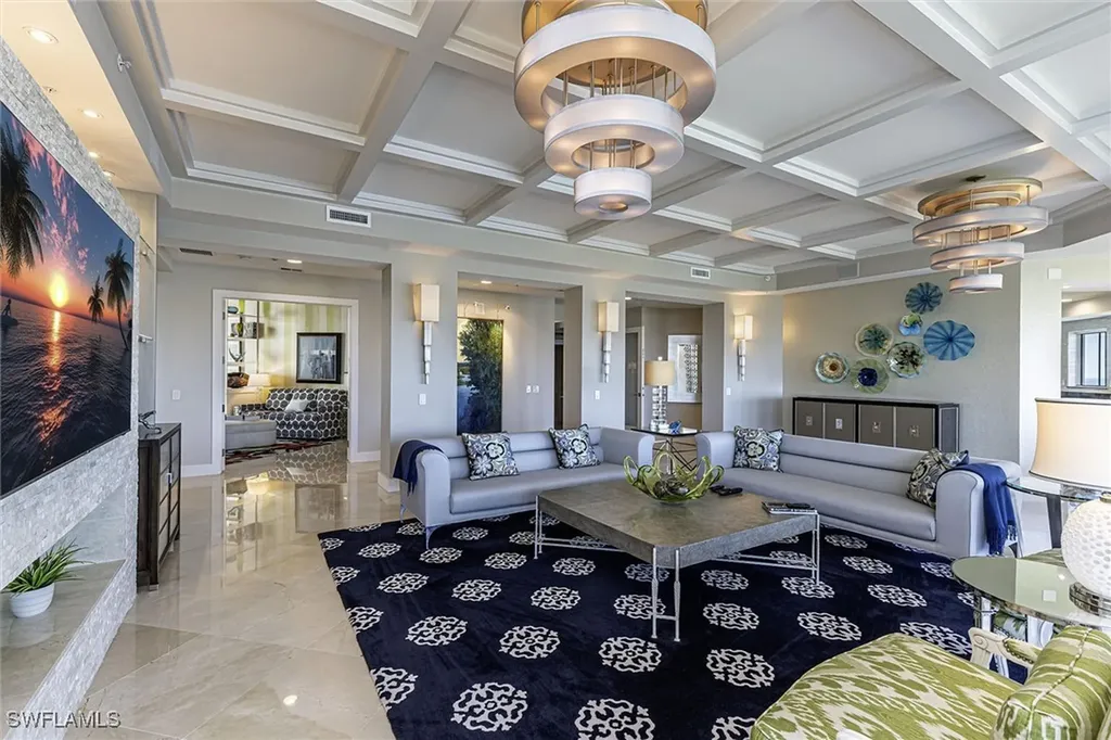 295 Grande Way Naples FL 34110