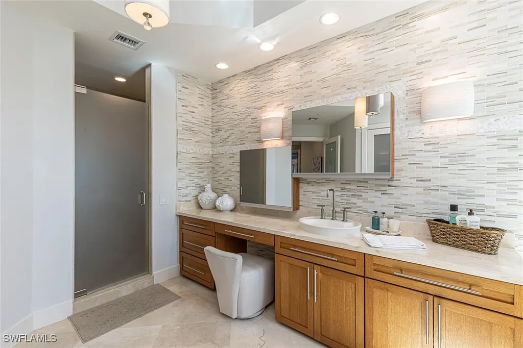 295 Grande Way Naples FL 34110