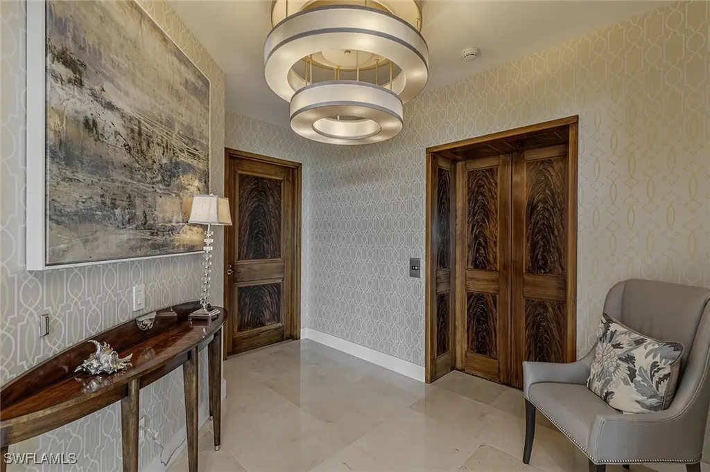 295 Grande Way Naples FL 34110