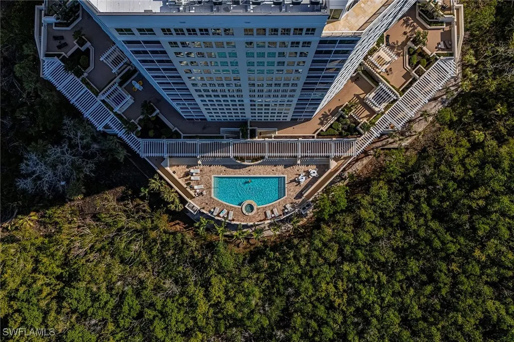 295 Grande Way Naples FL 34110