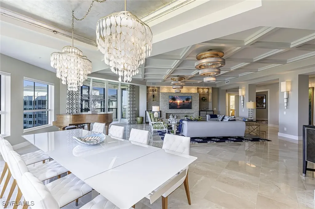 295 Grande Way Naples FL 34110