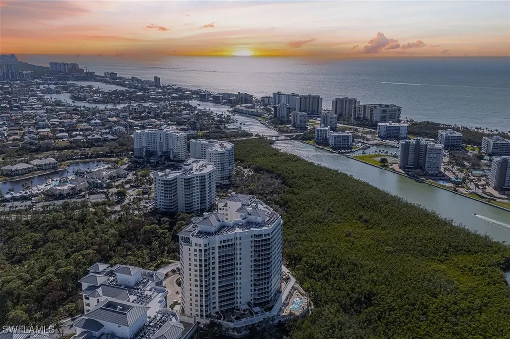 295 Grande Way Naples FL 34110