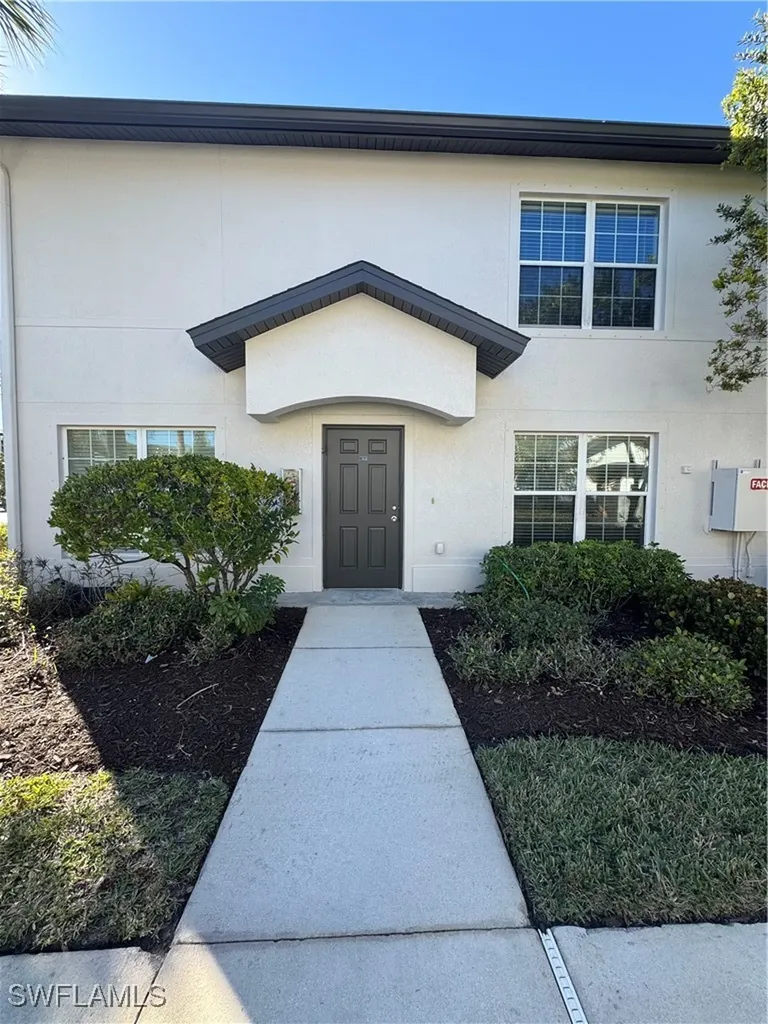 9068 Gervais Circle Naples FL 34120