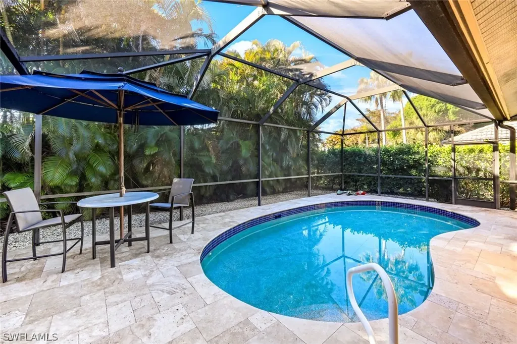 302 Sawgrass Court Naples FL 34110
