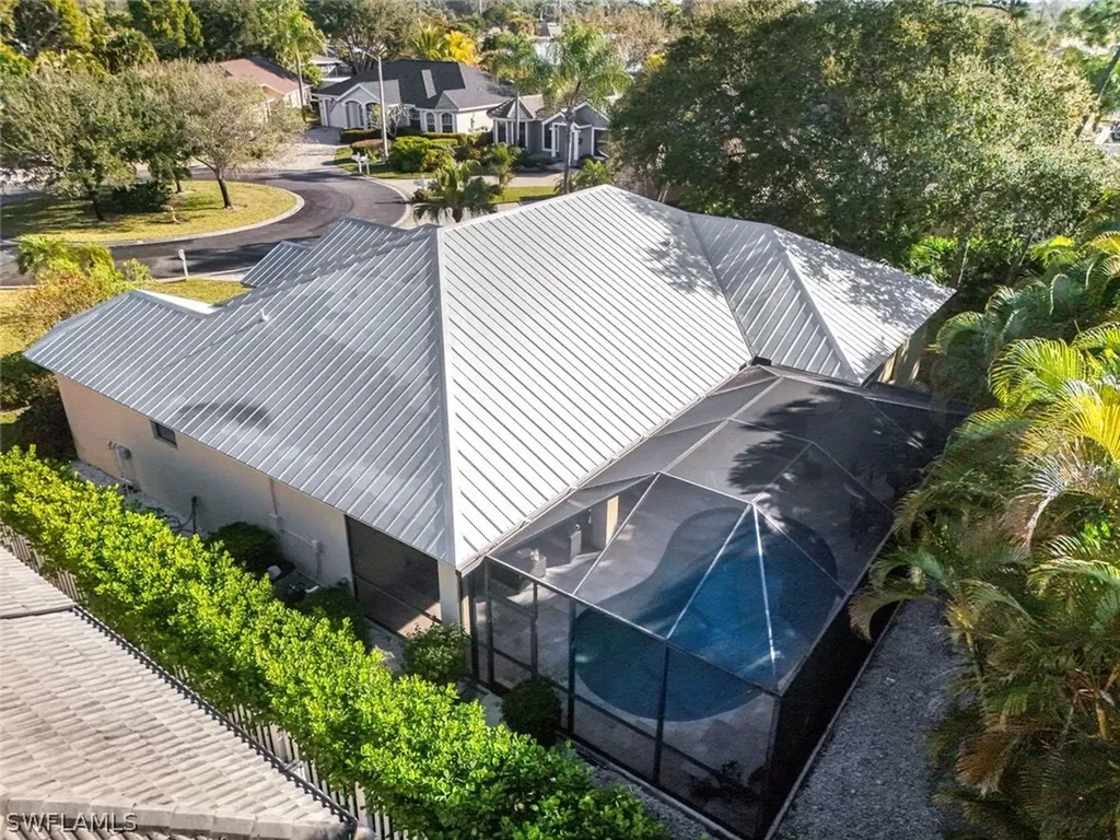 302 Sawgrass Court Naples FL 34110
