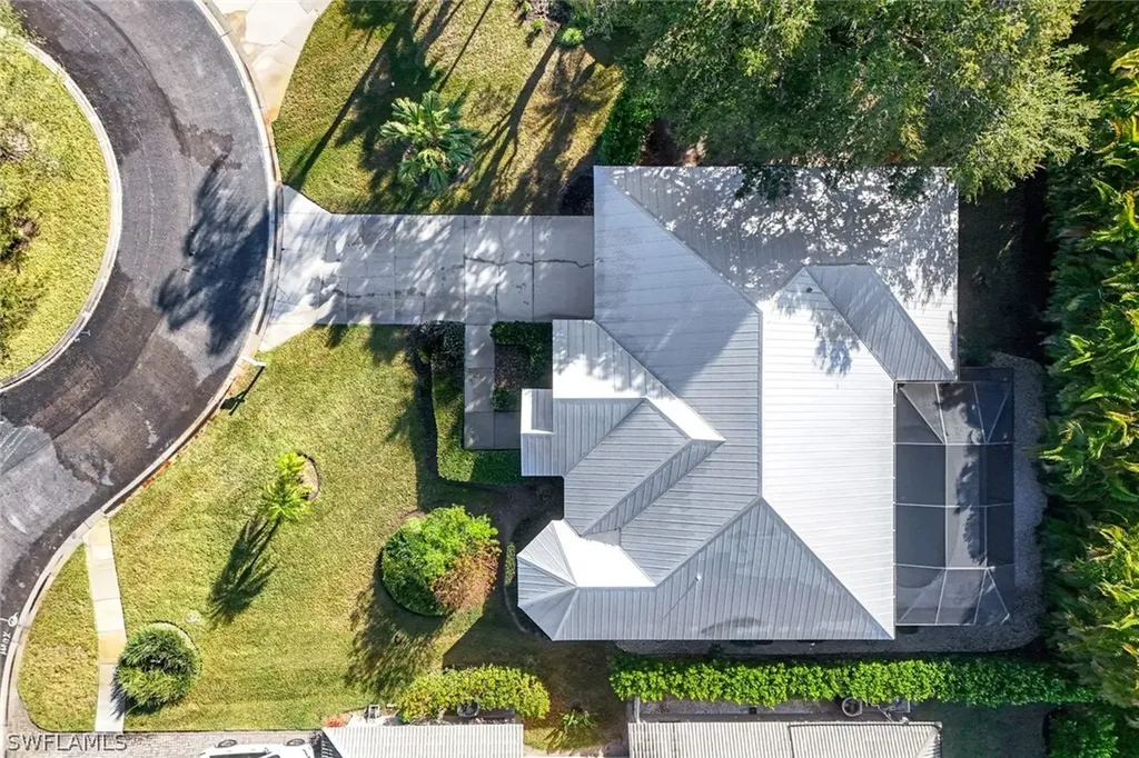 302 Sawgrass Court Naples FL 34110