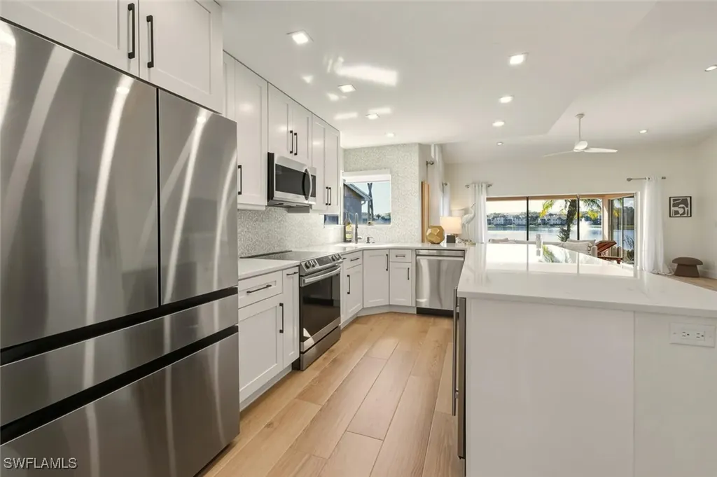 2730 Sailors Way Naples FL 34109
