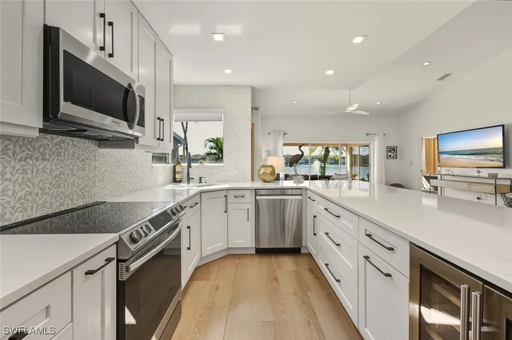 2730 Sailors Way Naples FL 34109