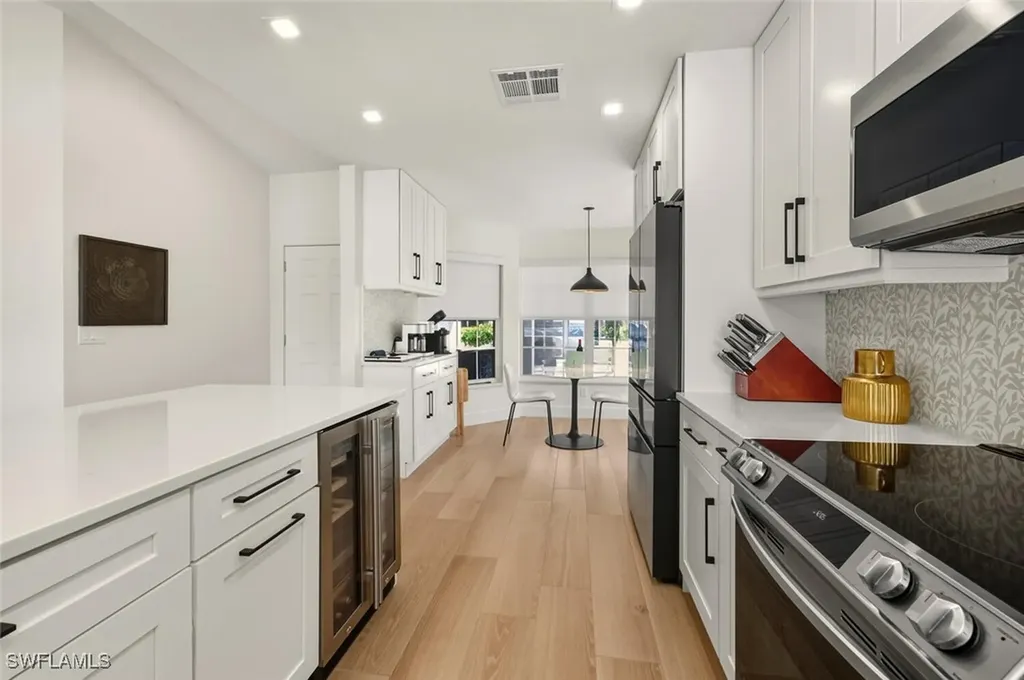 2730 Sailors Way Naples FL 34109