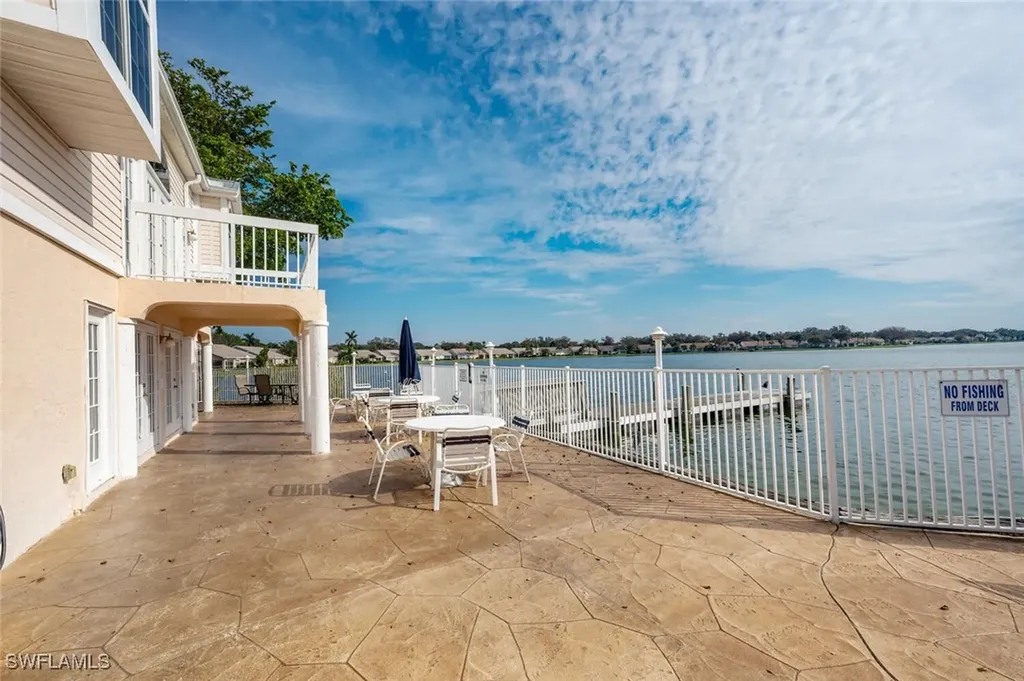 2730 Sailors Way Naples FL 34109