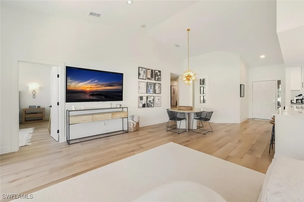 2730 Sailors Way Naples FL 34109