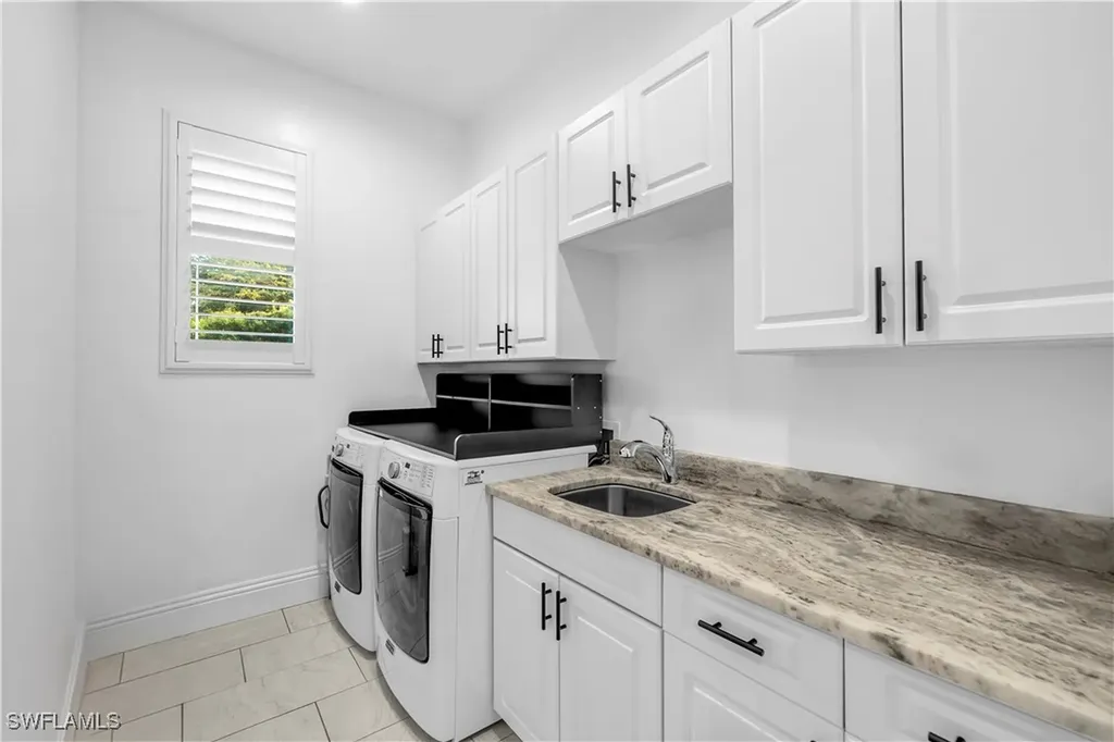 11141 Palmetto Ridge Drive Naples FL 34110
