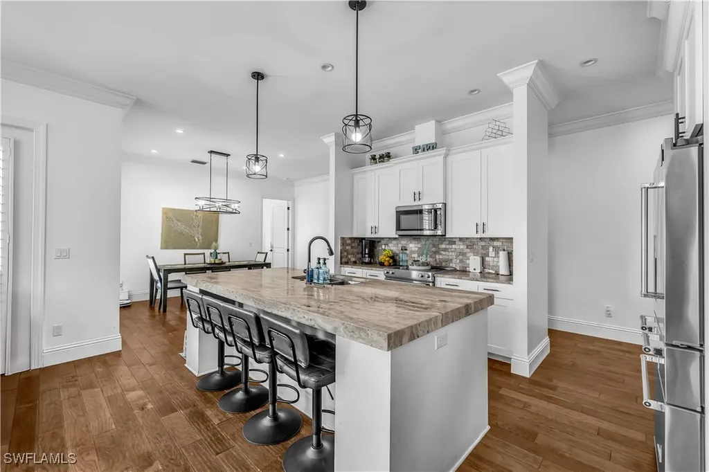 11141 Palmetto Ridge Drive Naples FL 34110