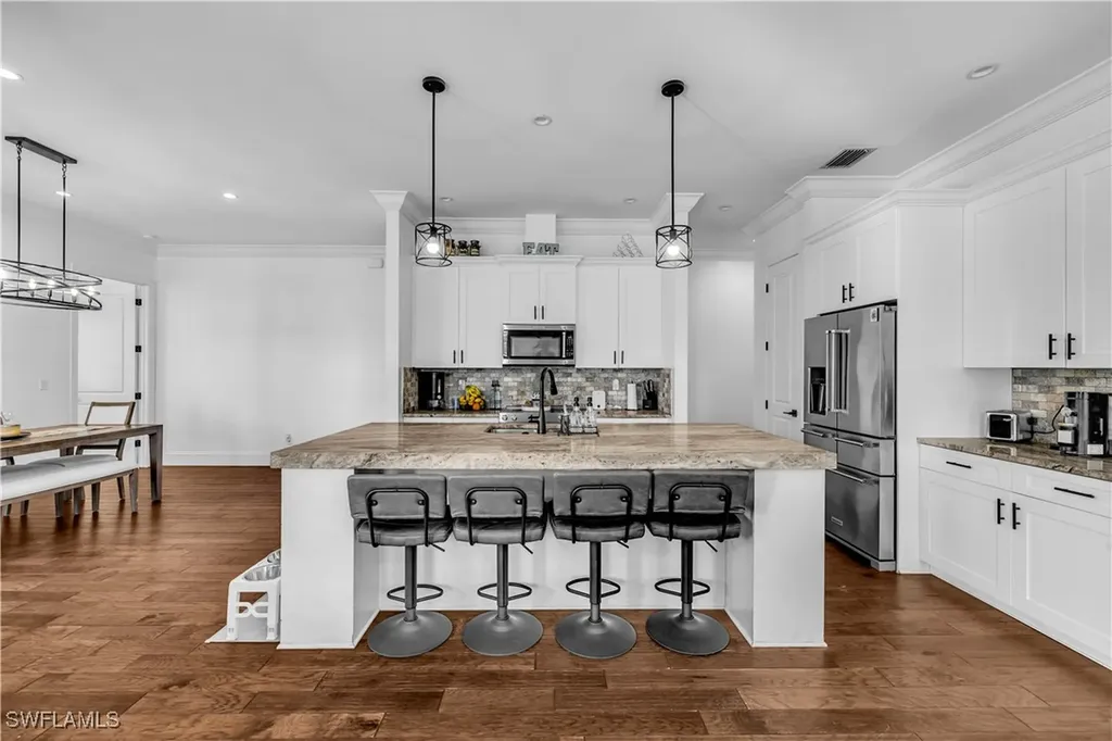 11141 Palmetto Ridge Drive Naples FL 34110