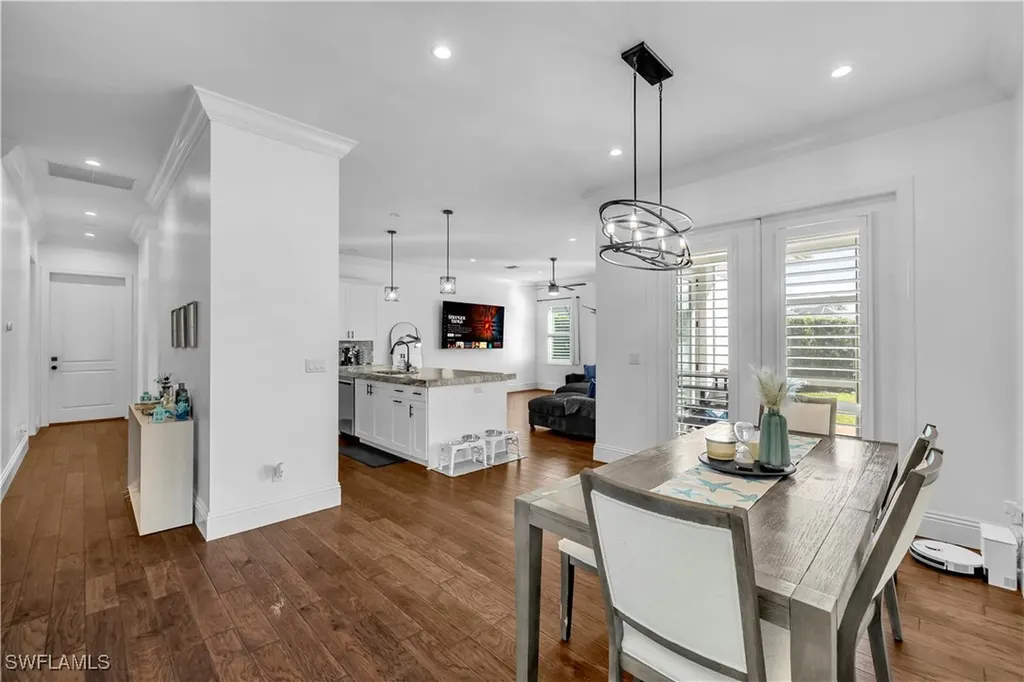 11141 Palmetto Ridge Drive Naples FL 34110