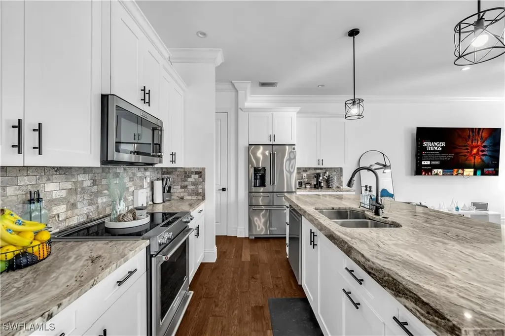 11141 Palmetto Ridge Drive Naples FL 34110