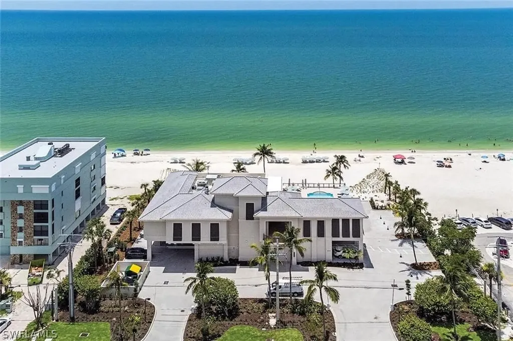 15647 Villoresi Way Naples FL 34110