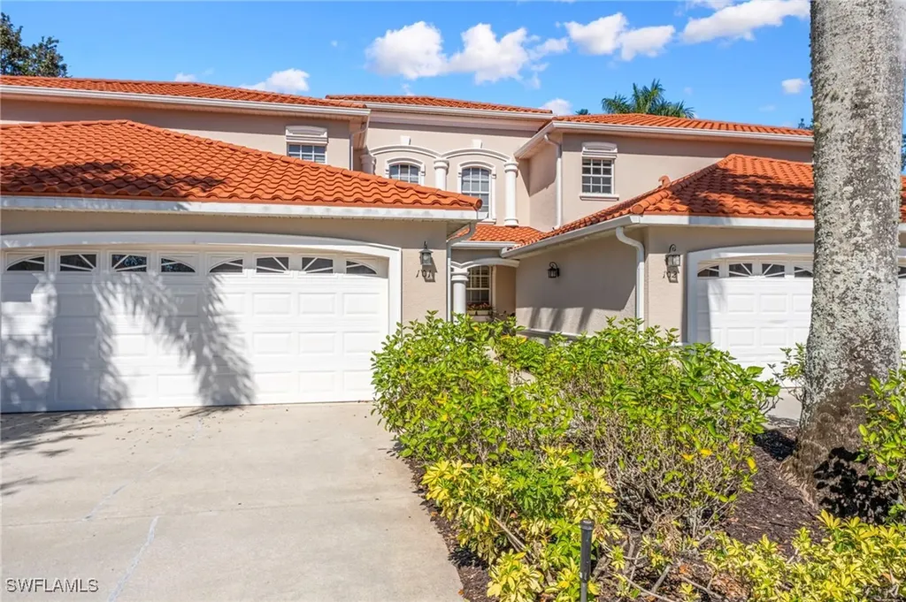 3335 Grand Cypress Drive Naples FL 34119