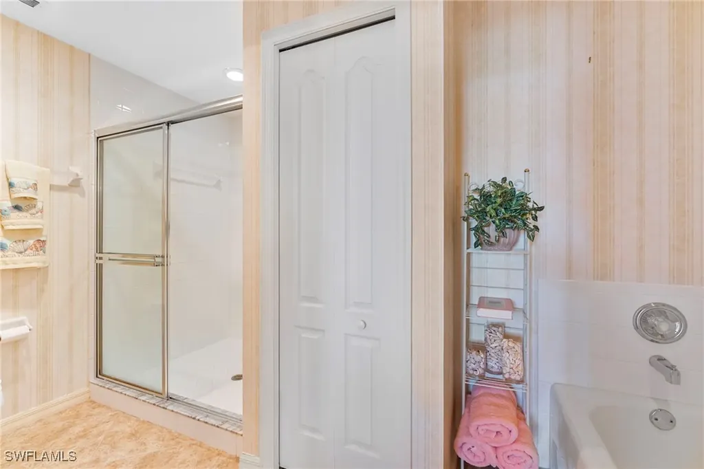 3335 Grand Cypress Drive Naples FL 34119