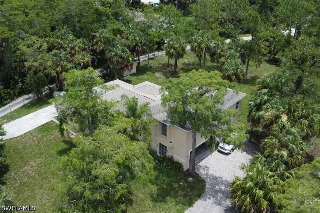 160 19th Street SW Naples FL 34117