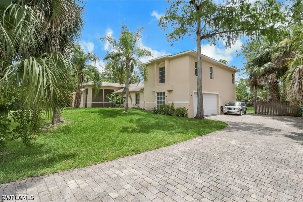 160 19th Street SW Naples FL 34117