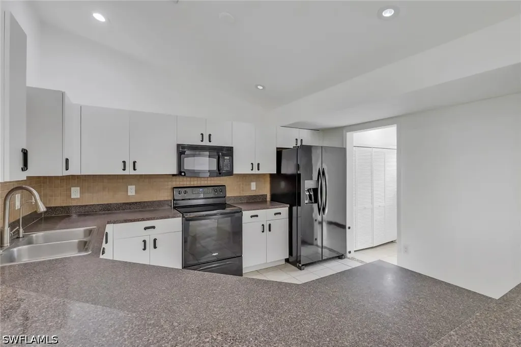 160 19th Street SW Naples FL 34117