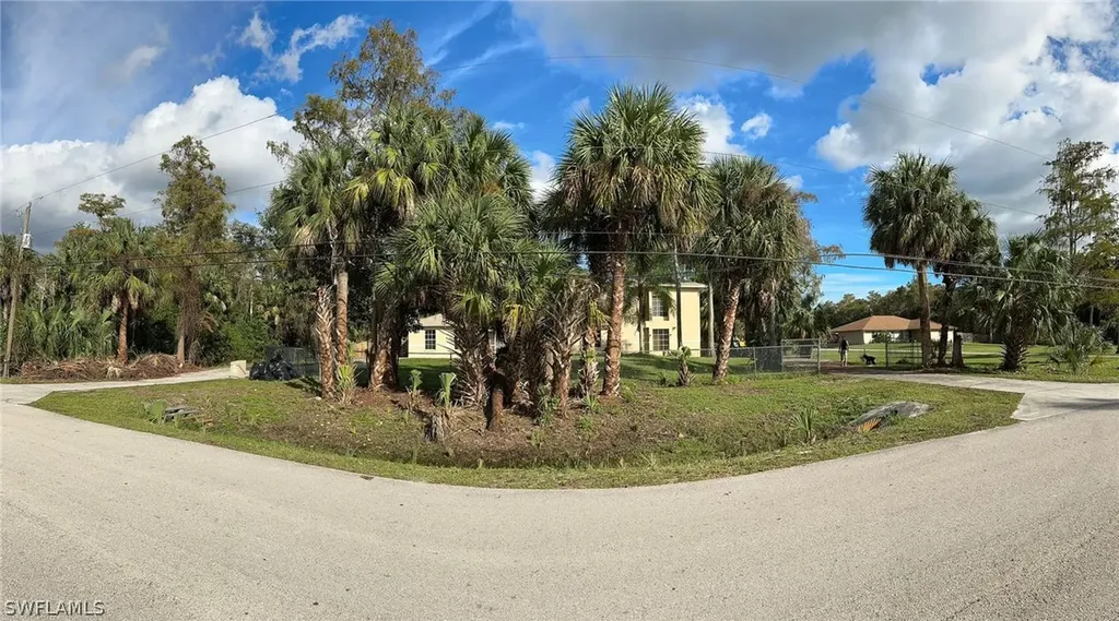 160 19th Street SW Naples FL 34117